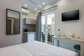 Alexia Seaview Apartments