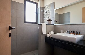 Creteco Hotel & Suites