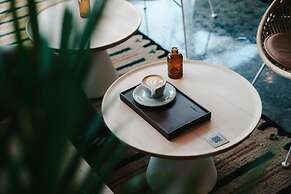 Shada Hotels Jumeirah Gardens