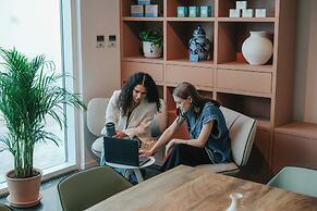 Shada Hotels Jumeirah Gardens