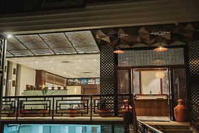 Dees Boutique Hotel