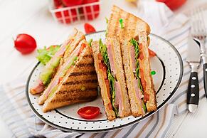 Raksha Suites & Banquet Greater Noida