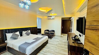 Raksha Suites & Banquet Greater Noida