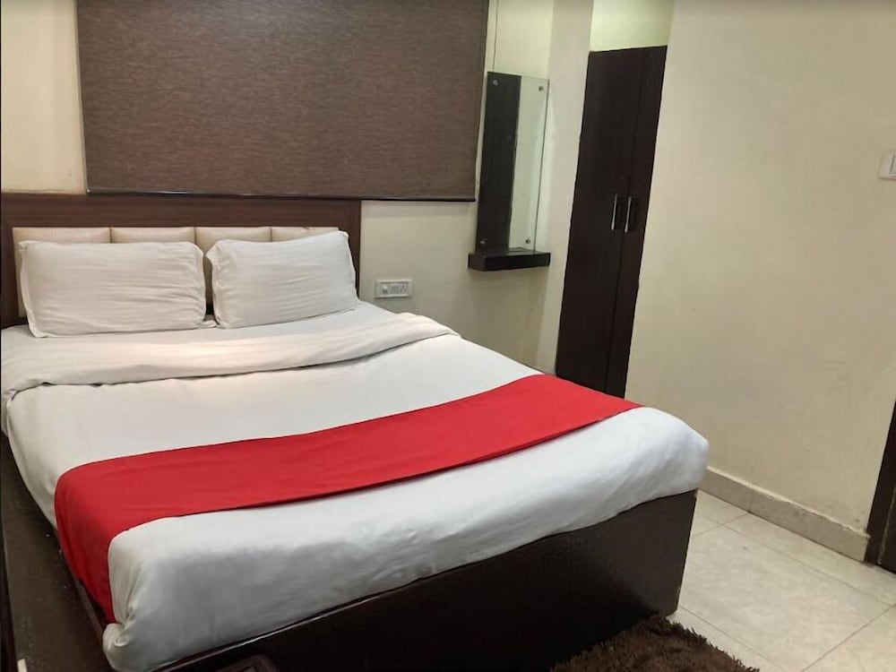 HOTEL MAHAMAYA PALACE