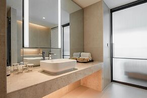 WAVE M HOTEL WEST
