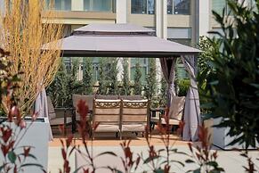 STYLO Residences & Suites