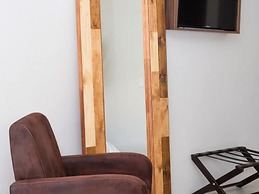Maxton Boutique Hotel