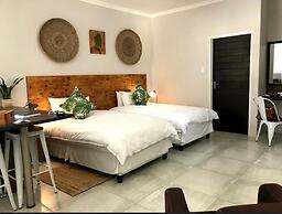 Maxton Boutique Hotel