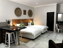 Maxton Boutique Hotel