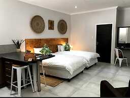 Maxton Boutique Hotel