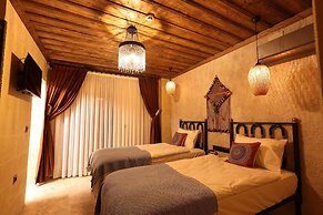 Alika Castle House