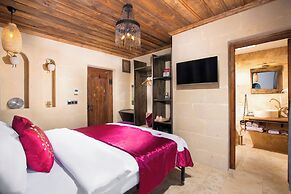 Alika Castle House