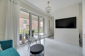 Sunny Garden by Grand Apartments