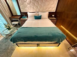 Orchid Overnight Superyacht