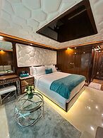 Orchid Overnight Superyacht