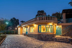 Tree of Life Birdsong Chalets