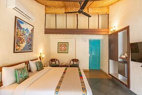 Tree of Life Birdsong Chalets