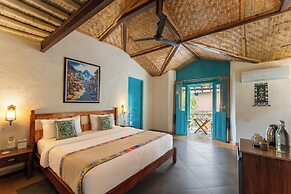 Tree of Life Birdsong Chalets