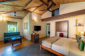 Tree of Life Birdsong Chalets