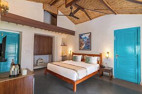 Tree of Life Birdsong Chalets