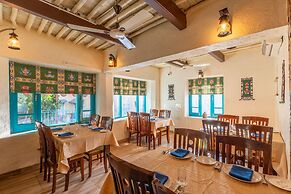 Tree of Life Birdsong Chalets