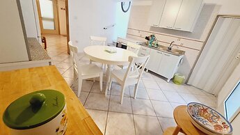 Ambra House