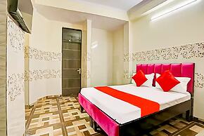 Roomshala 164 Hotel Thanks