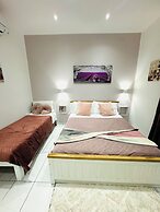 Laura Rooms