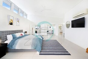 Zen Ocean View Ph Spacious Living Pool Parking