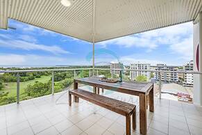 Zen Ocean View Ph Spacious Living Pool Parking