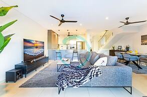 Luxurious Cozy Retreat Pool Office Parking