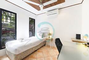 Zenlux Tropical Retreat Pool BBQ Golf Course
