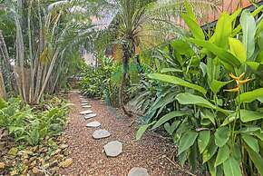 Zenlux Tropical Retreat Pool BBQ Golf Course