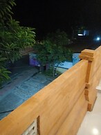 Ubud suites batuan