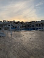 Rose beach chalet