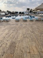 Rose beach chalet