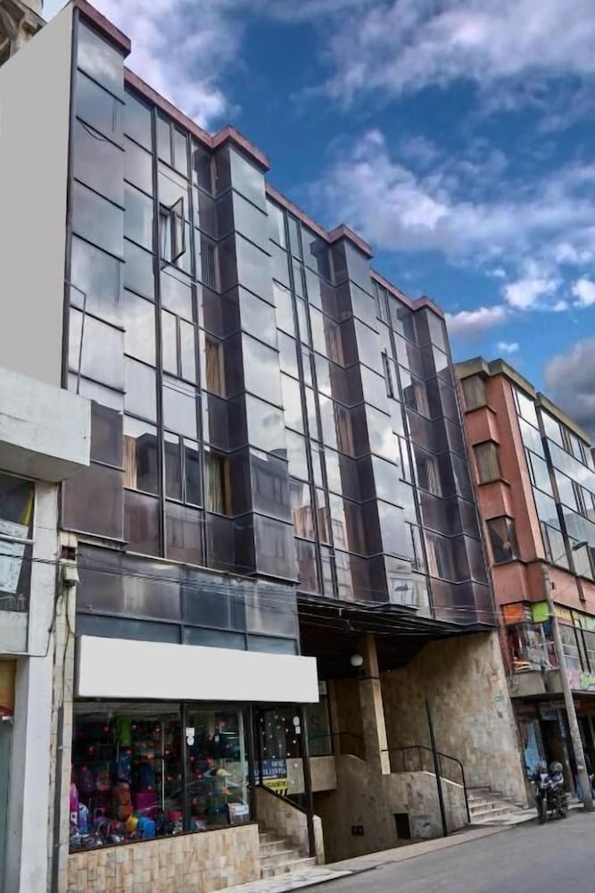 HOTEL SUAREL CENTER