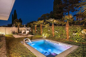 Luxury Lake Front Catullo A2 by Wonderful Italy