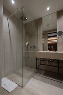 Infinity Hotel & More