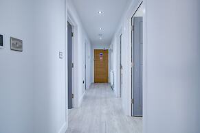 Hybrid Resi - Uxbridge