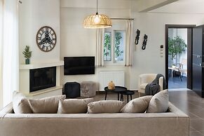 Amare Luxury Living Volos