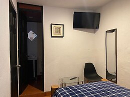 Hostal 17-52