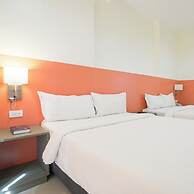 Travelbee Airport Inn