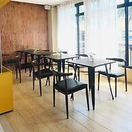 Travelbee Airport Inn