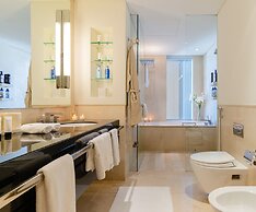 Luxury Studio Dubai Address Marina