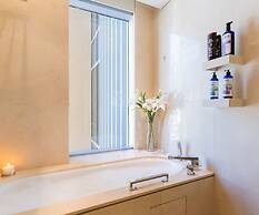 Luxury Studio Dubai Address Marina