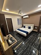 Hotel Aura Grande - Indore