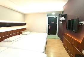 Hotel O Hi Inn