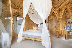 Camanta Penida - Adult Only