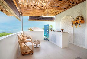 Camanta Penida - Adult Only